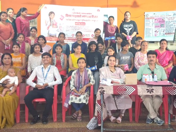 विश्व माहवारी स्वच्छता दिवस पर जनजागरूकता एवं स्वास्थ्य परीक्षण